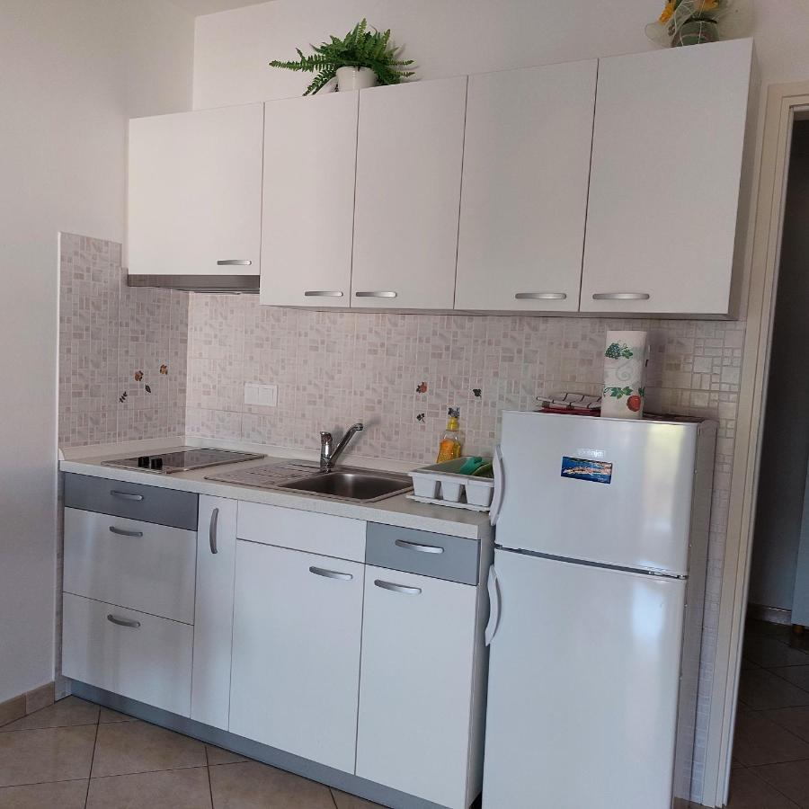 Apartment Ivana,Mali Maj Poreč Extérieur photo